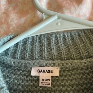 Garage Sweater green. Size XS.